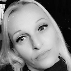 Meet your Posher, Jennipher